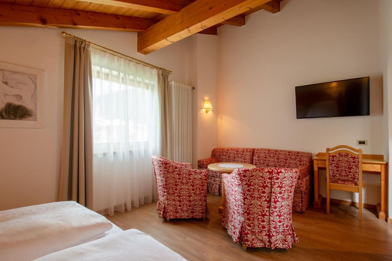 Hotel Villa Eden Corvara In Badia Esterno foto