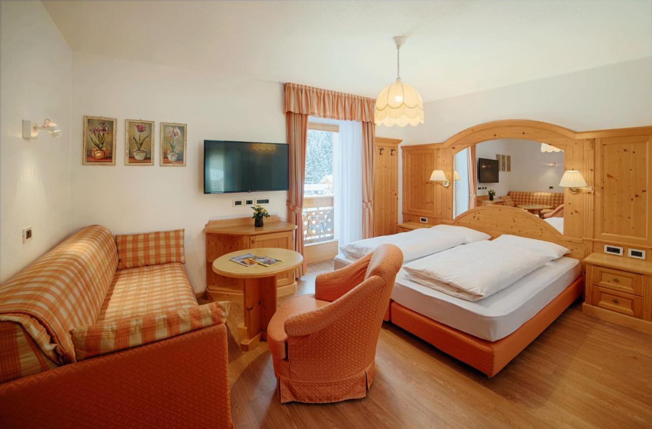 Hotel Villa Eden Corvara In Badia Esterno foto