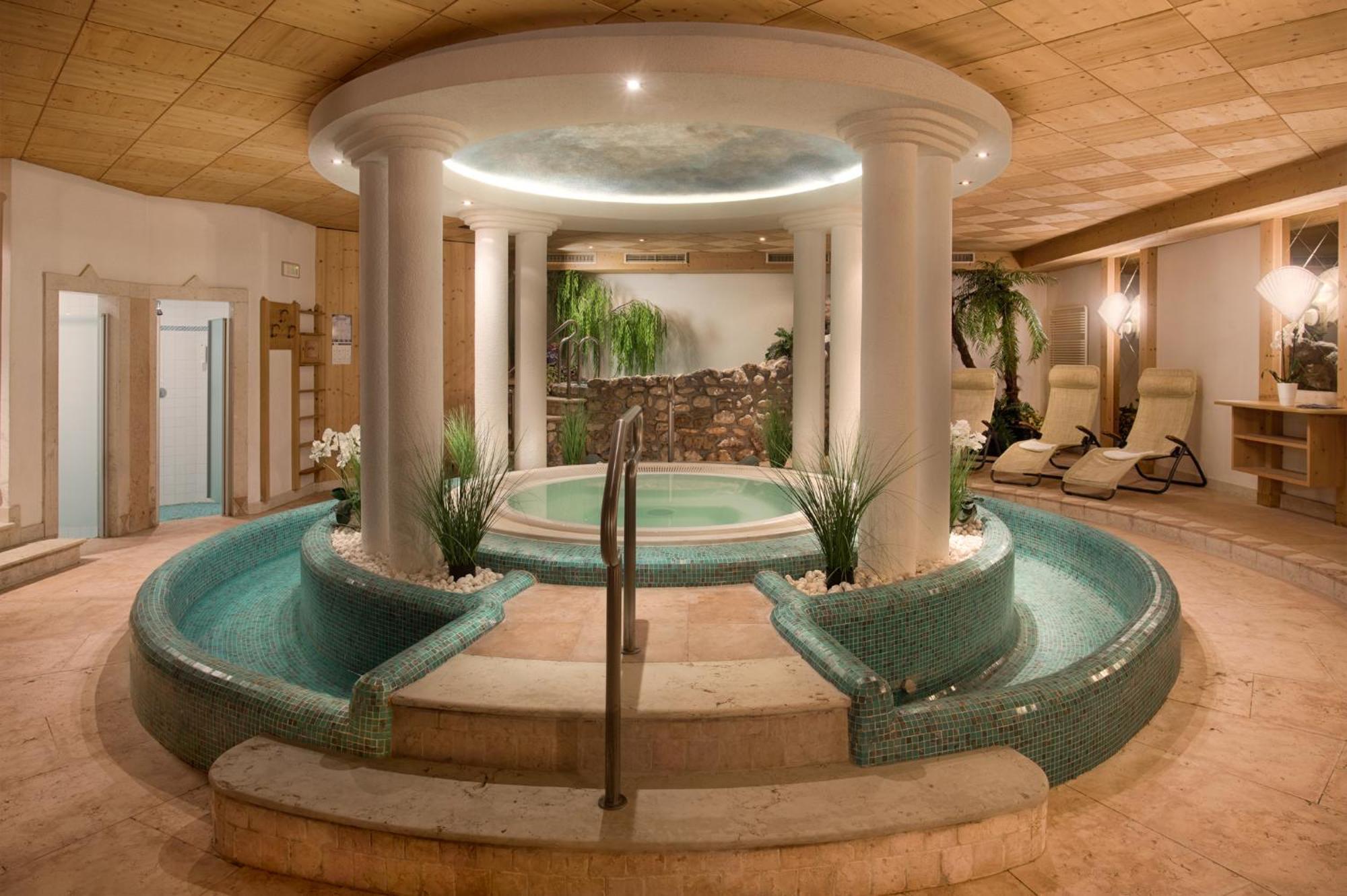 Hotel Villa Eden Corvara In Badia Esterno foto